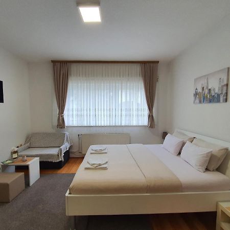 Studio Apartman 11 Bihac Bagian luar foto