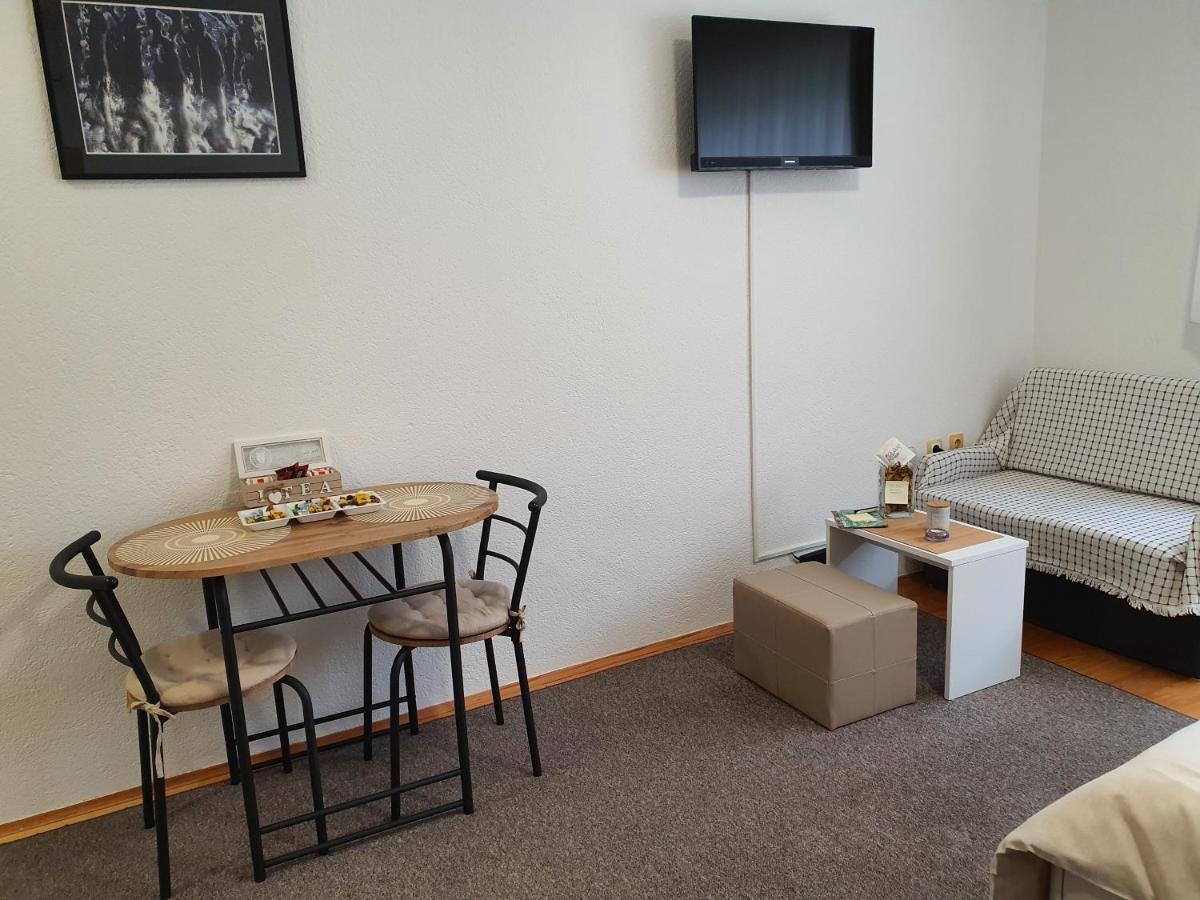 Studio Apartman 11 Bihac Bagian luar foto